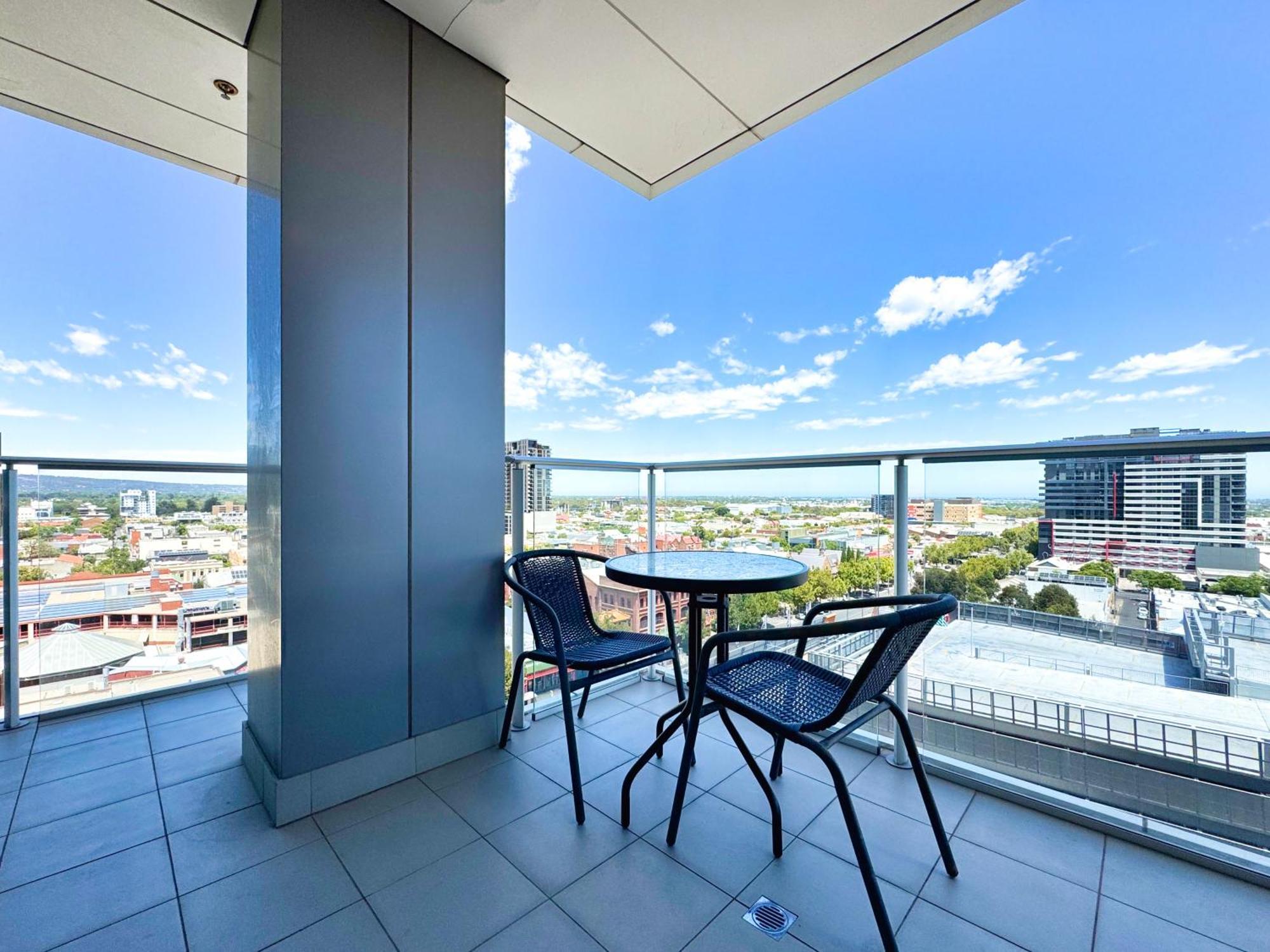 Amyra Residences At The Rowlands Apartments Adelaide Luaran gambar